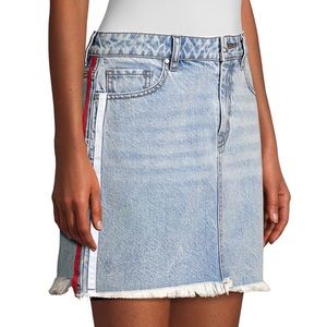 KENDALL & KYLIE NWT Denim Mini Skirt Sz 28